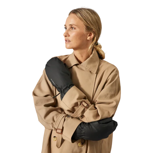 Vandafvisende luffer med justerbar elastik ved h�ndleddet og slidst�rk forst�rkning i h�ndfladen for bedre greb. One size.