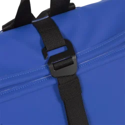 Detalje p� bl� mini-rygs�k fra New Rebels 