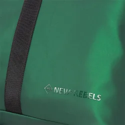 Detalje p� metallic gr�n mini-rygs�k fra New Rebels 