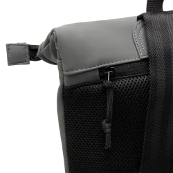 Detalje p� gr� mini-rygs�k fra New Rebels 