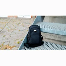  Bon Gout Mobiltaske Black R-pet