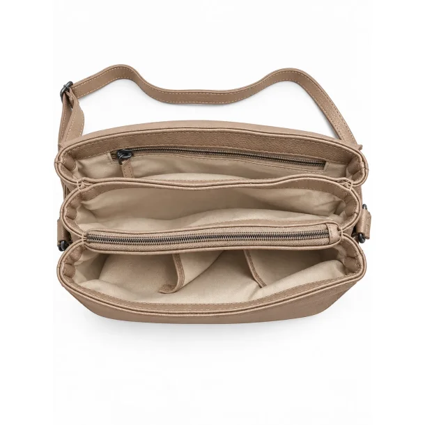 Bon Gout Flap Bag Montana